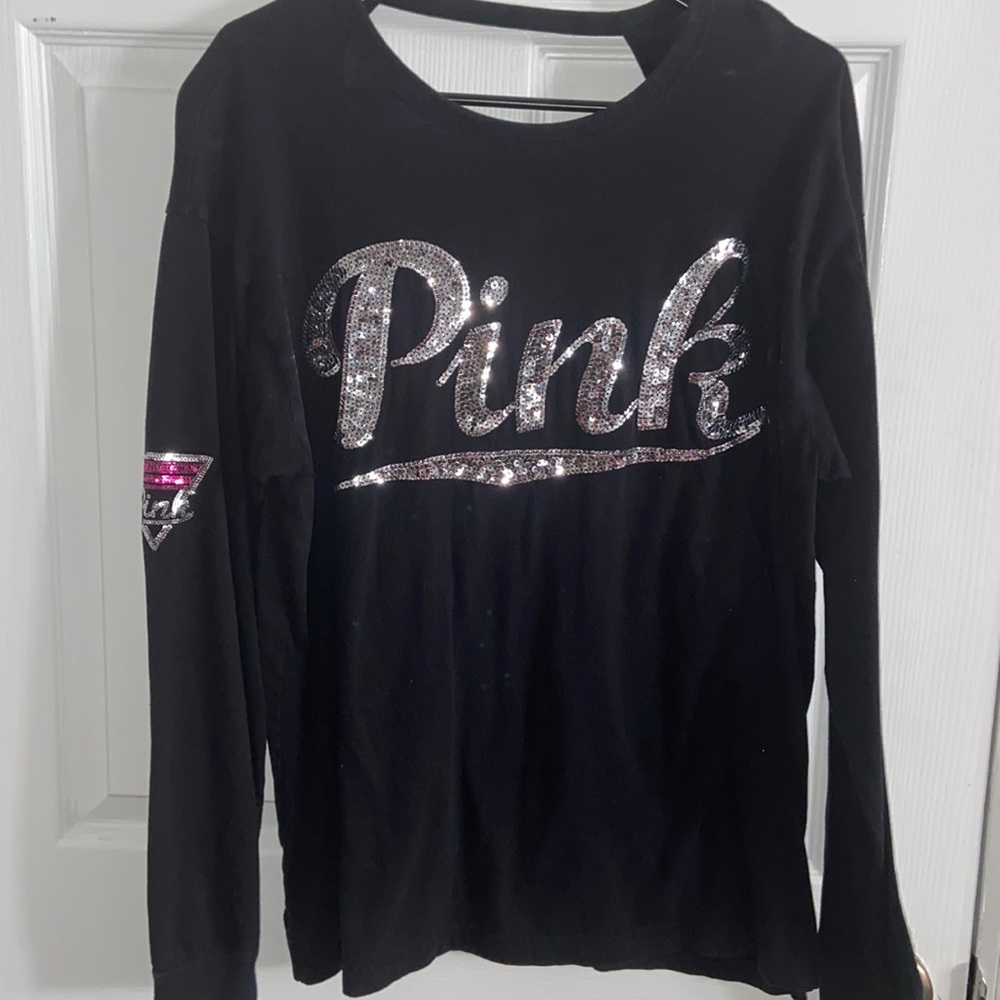 Pink sweatshirt ! Large ! Stain free! Smoke free home!